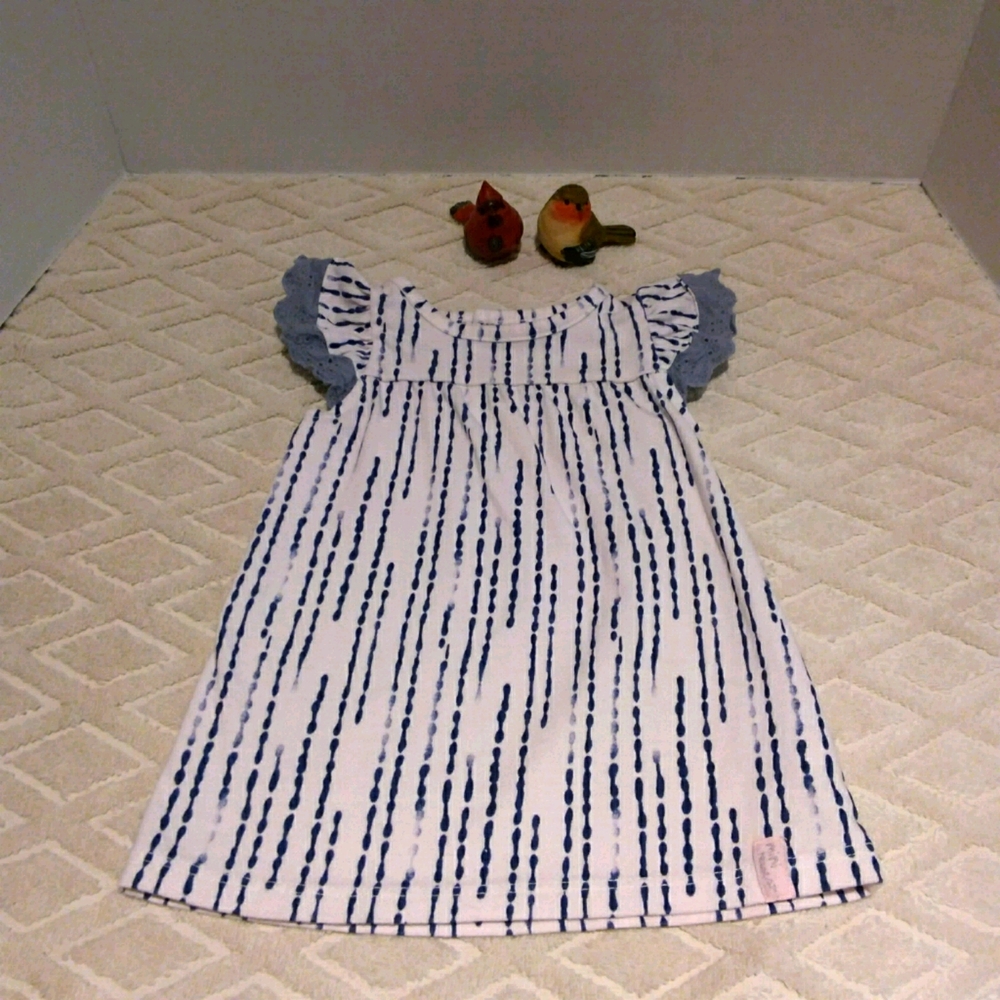 Mini heroes beautiful ruffled sleeve dress